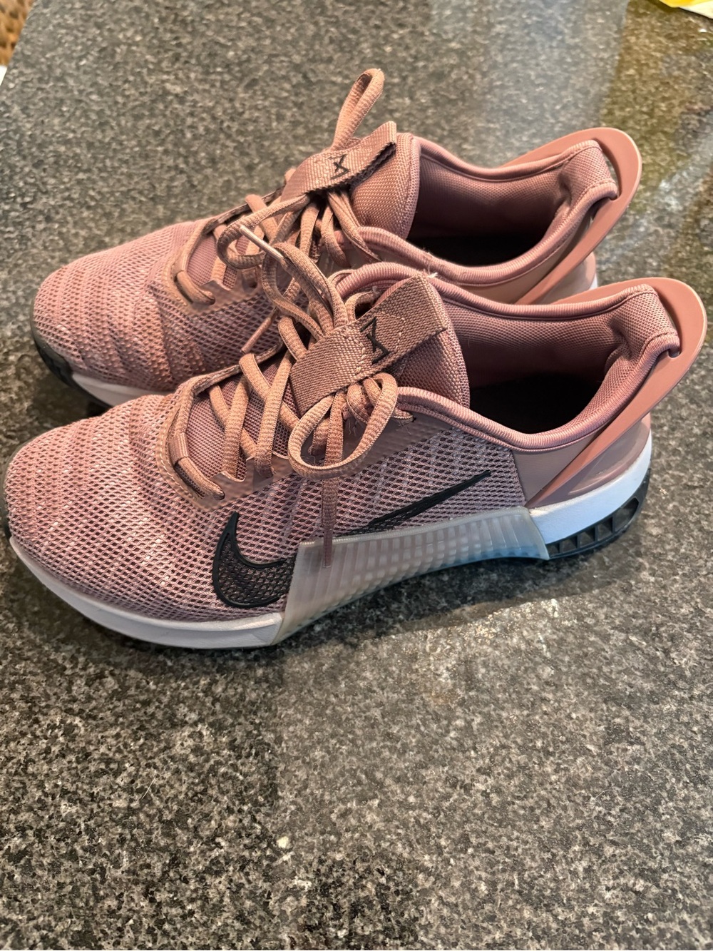 Nike Women's Mauve METCON Mesh Training Sneakers with Black Swoosh